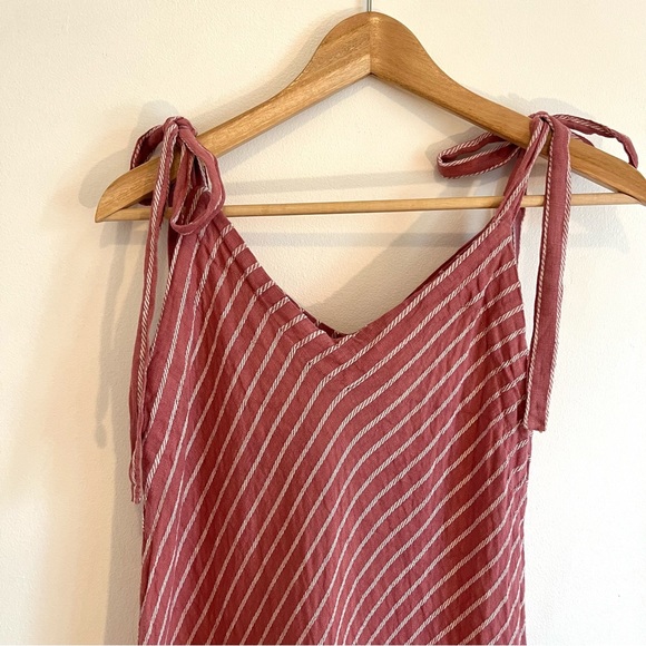 Linen made in Italy maxi dress pink with white stripes adjustable straps - Picture 2 of 6